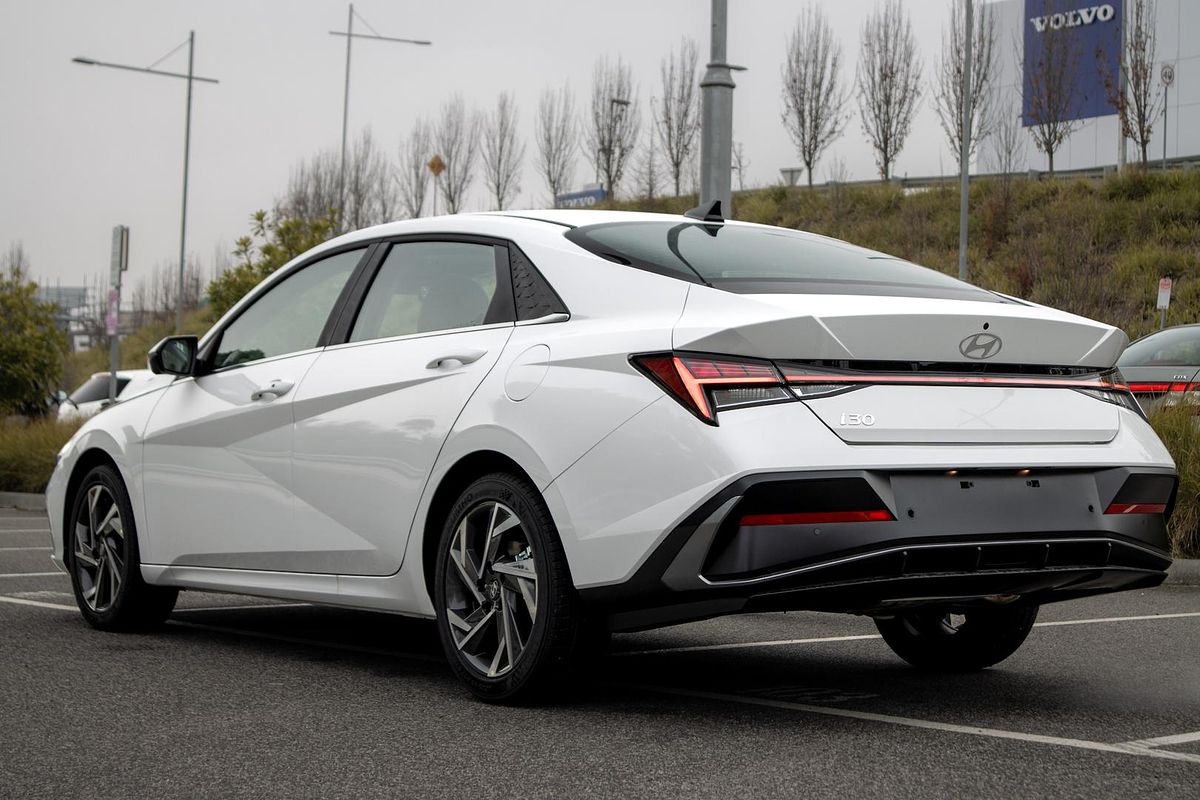 2025 Hyundai i30 Premium CN7.V2