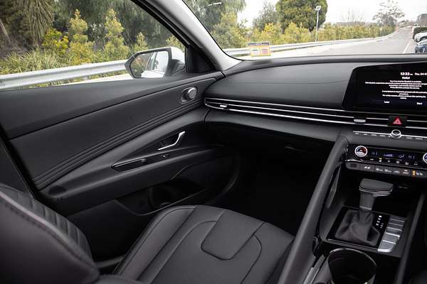 2025 Hyundai i30 Premium CN7.V2