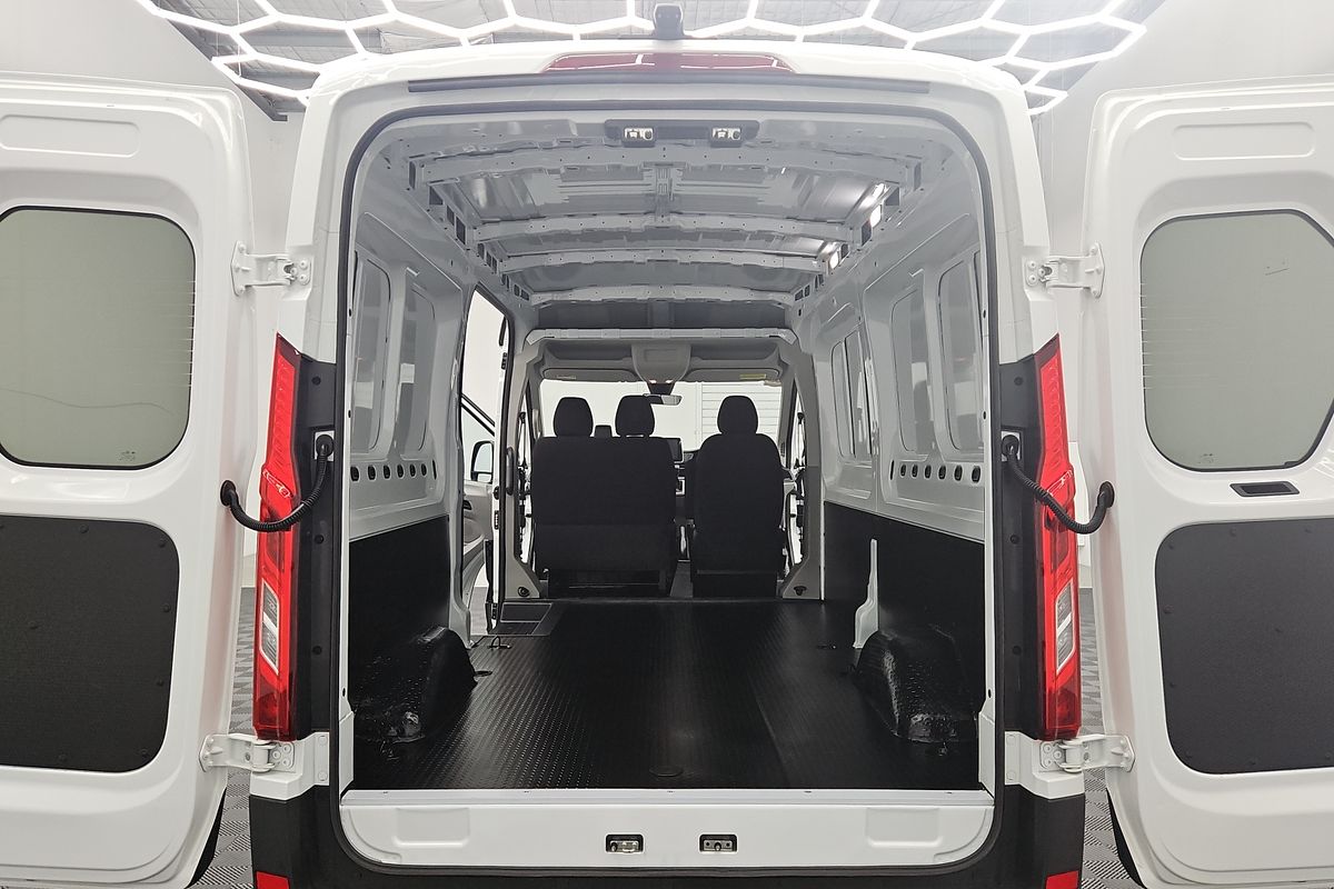 2023 LDV Deliver 9 LWB