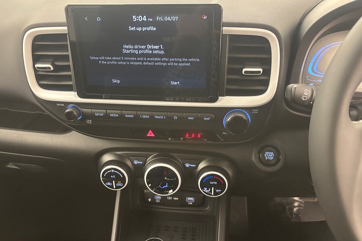 2025 Hyundai Venue Elite QX.V5