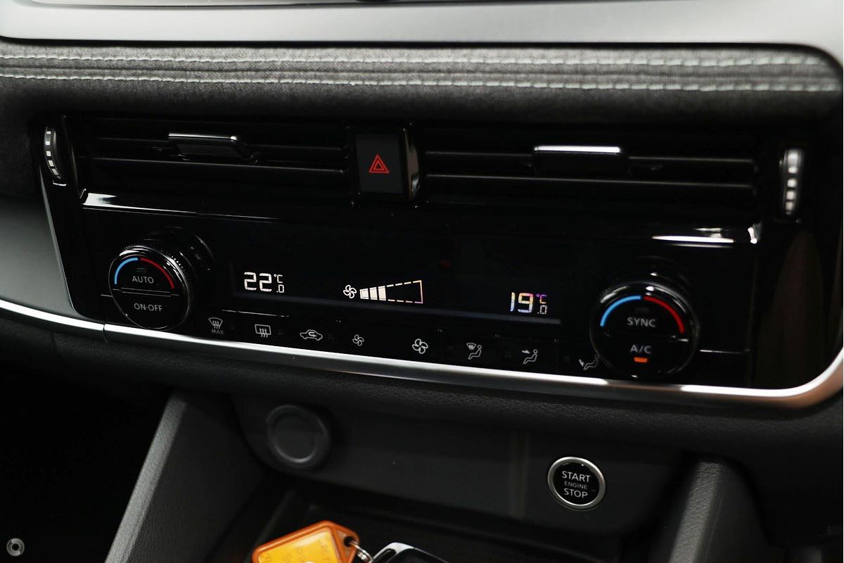 2025 Nissan QASHQAI ST J12