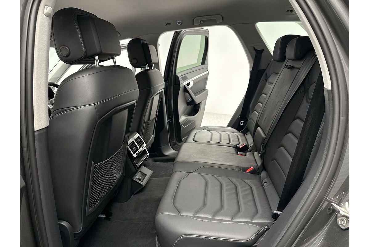 2022 Volkswagen Touareg 170TDI CR