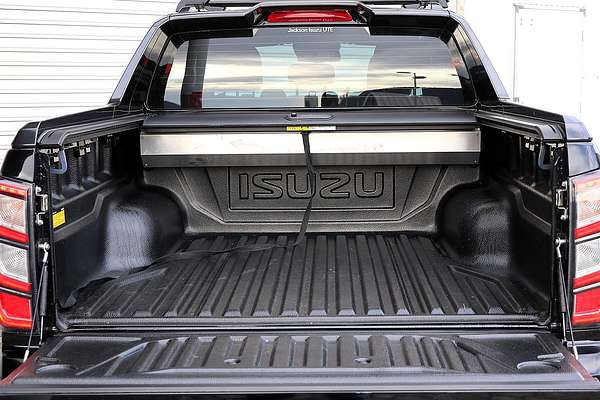 2024 Isuzu D-MAX X-TERRAIN 4X4