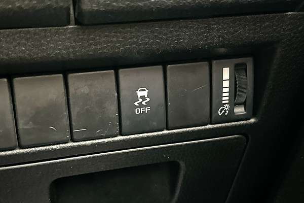 2021 Isuzu D-MAX SX High Ride Rear Wheel Drive