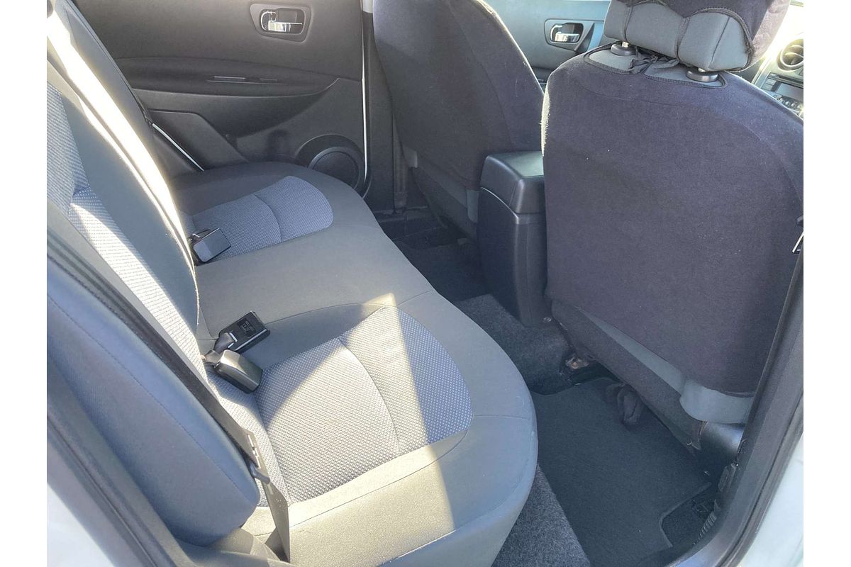 2013 Nissan Dualis ST J10 Series 4