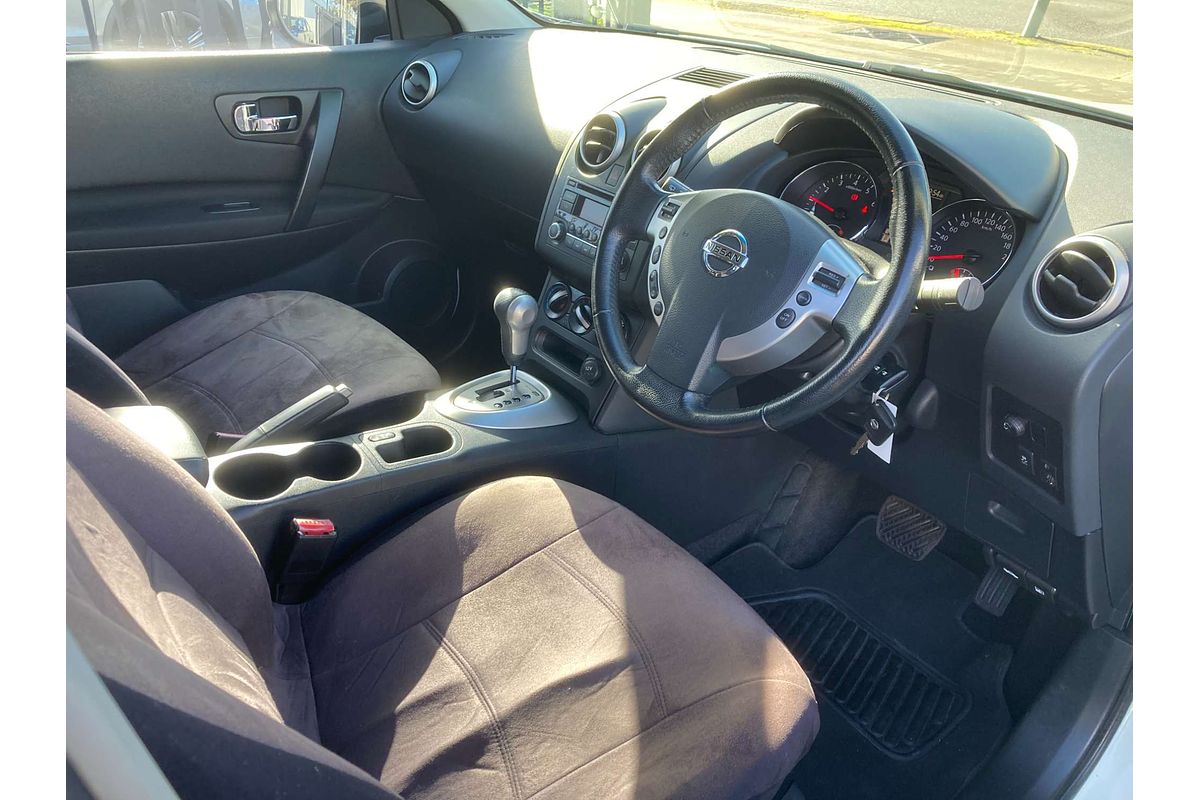 2013 Nissan Dualis ST J10 Series 4