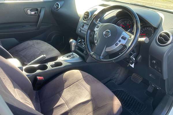 2013 Nissan Dualis ST J10 Series 4