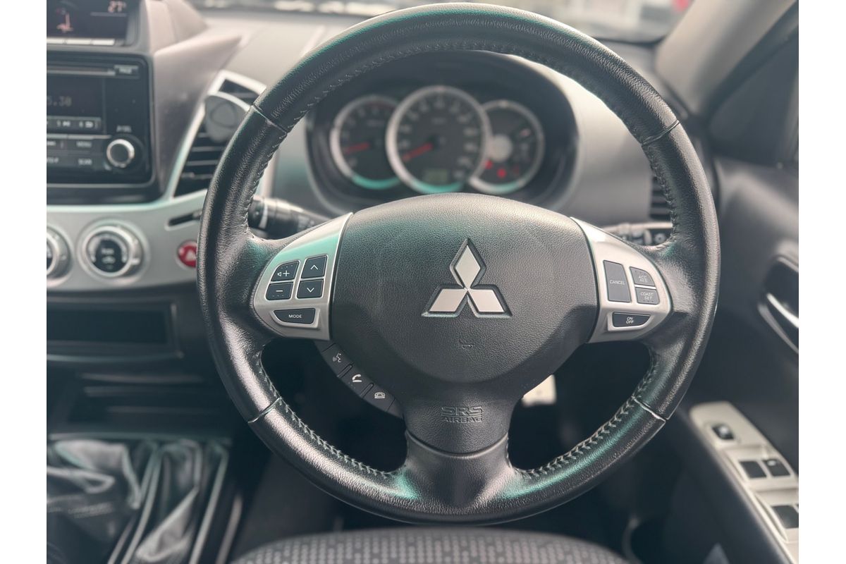2014 Mitsubishi Triton GLX-R MN 4X4