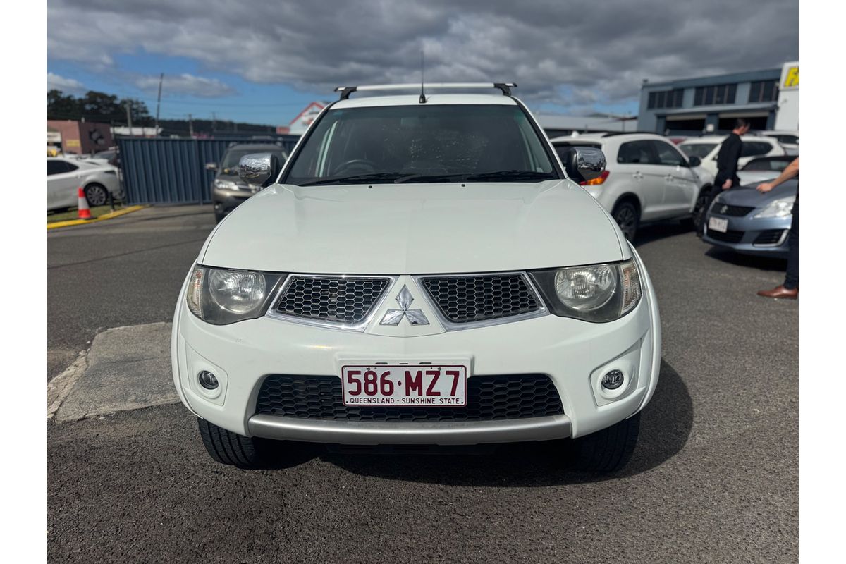 2014 Mitsubishi Triton GLX-R MN 4X4