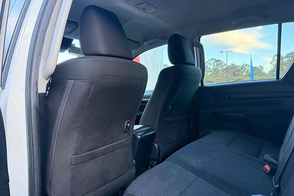 2021 Toyota Hilux SR GUN126R 4X4