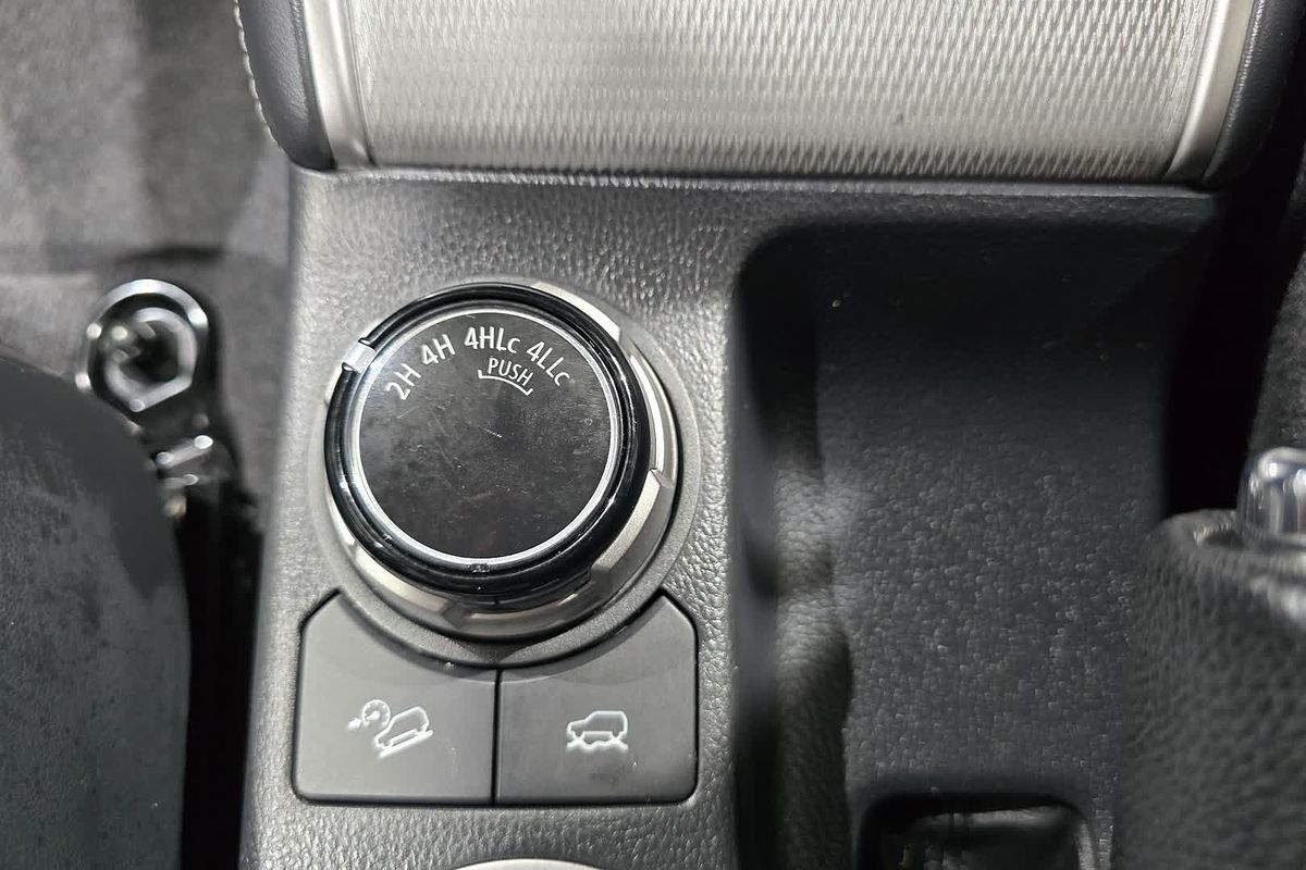 2022 Mitsubishi Triton GSR MR 4X4