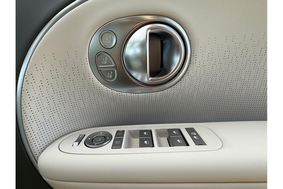 2025 Hyundai IONIQ 9 Calligraphy ME.V1