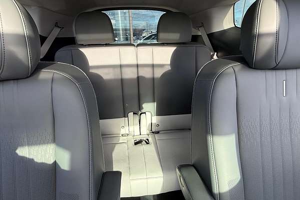 2025 Hyundai IONIQ 9 Calligraphy ME.V1