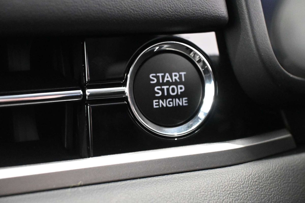 2025 Mitsubishi Outlander Exceed ZM