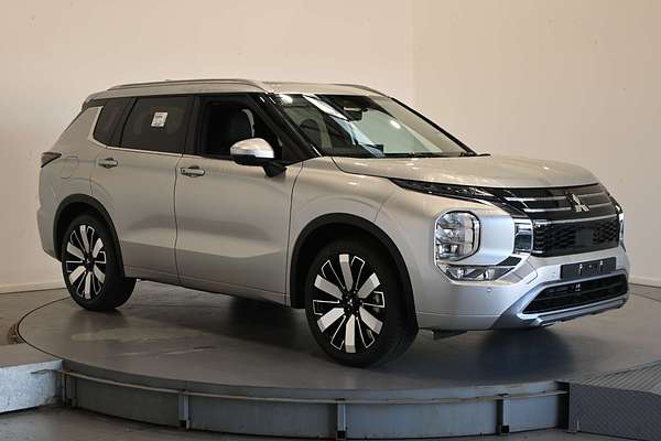 2025 Mitsubishi Outlander Exceed ZM