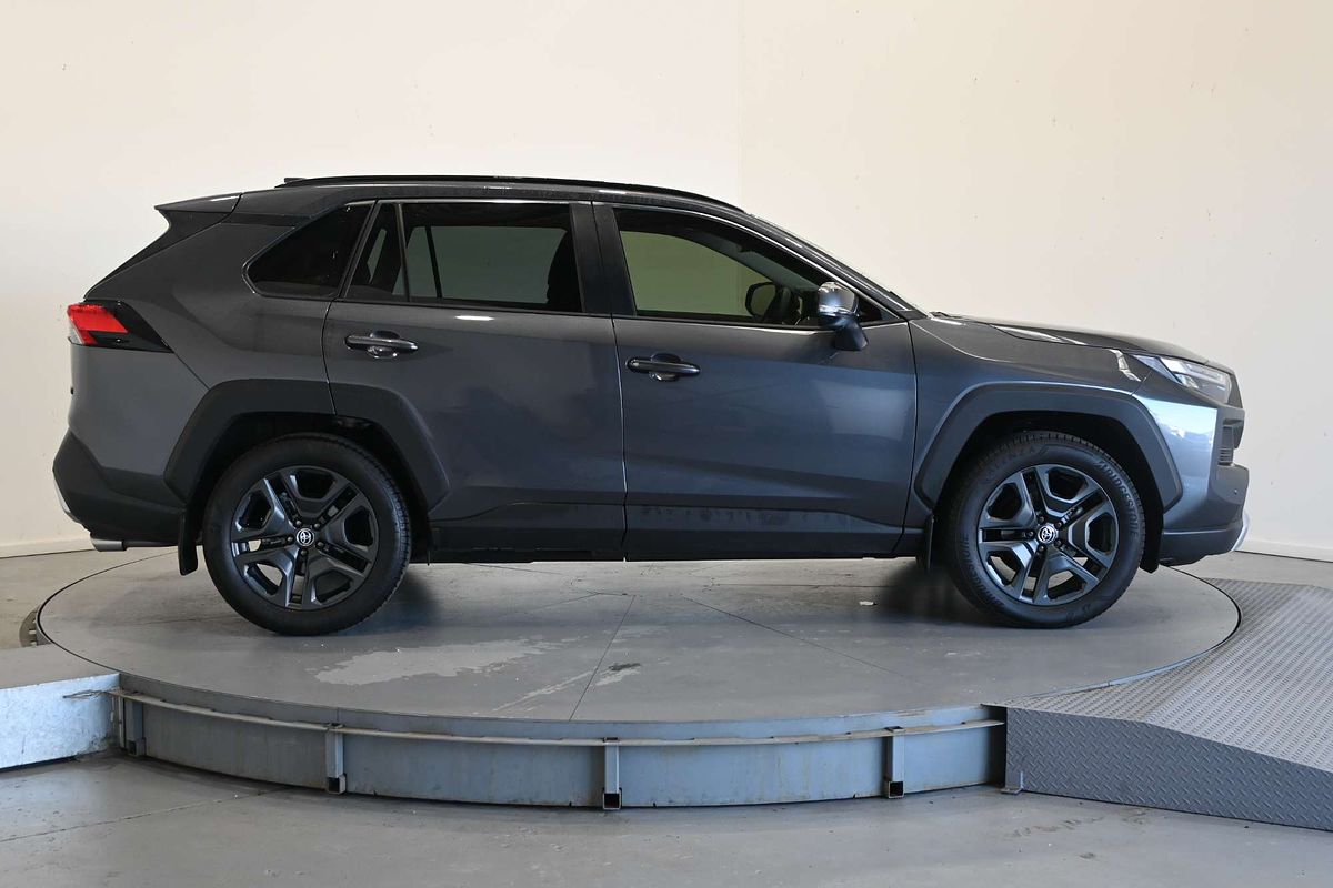 2023 Toyota RAV4 EDGE (AWD) AXAA54R