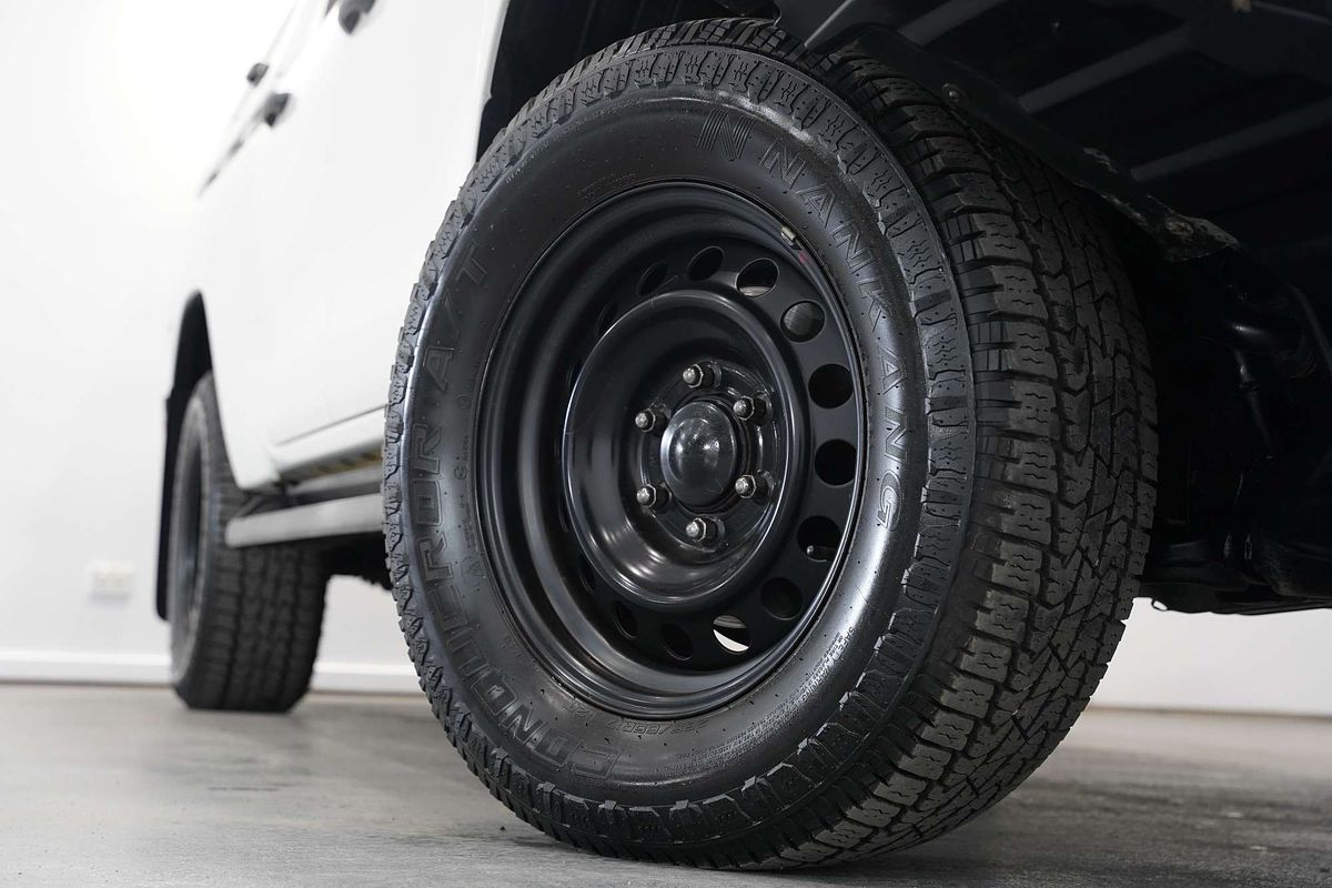 2020 Toyota Hilux SR GUN126R 4X4