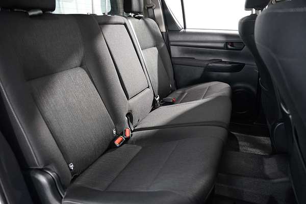 2020 Toyota Hilux SR GUN126R 4X4