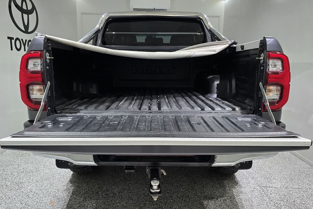 2022 Toyota Hilux SR5 GUN126R 4X4