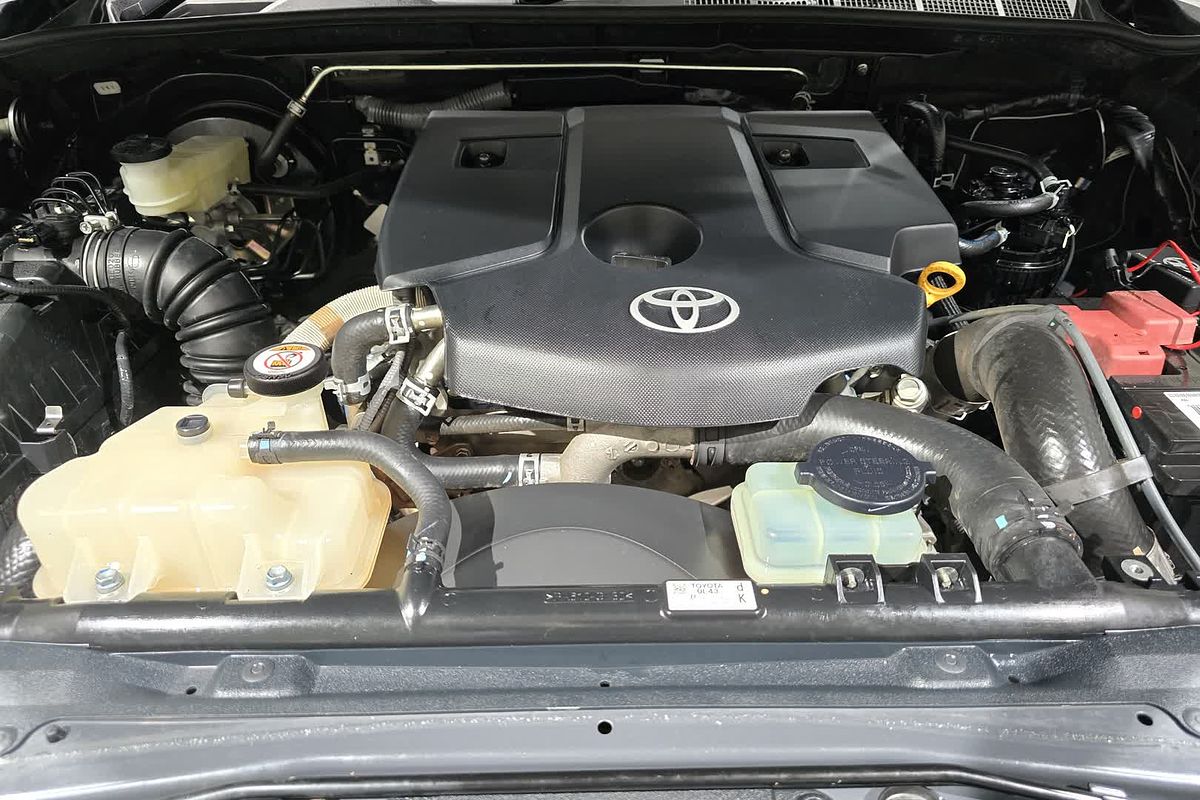 2022 Toyota Hilux SR5 GUN126R 4X4
