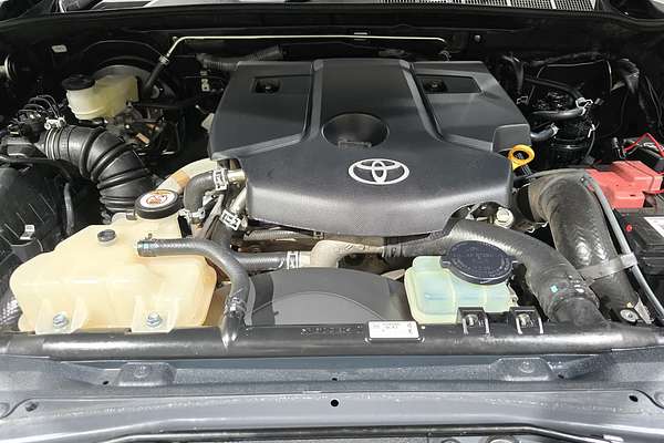 2022 Toyota Hilux SR5 GUN126R 4X4