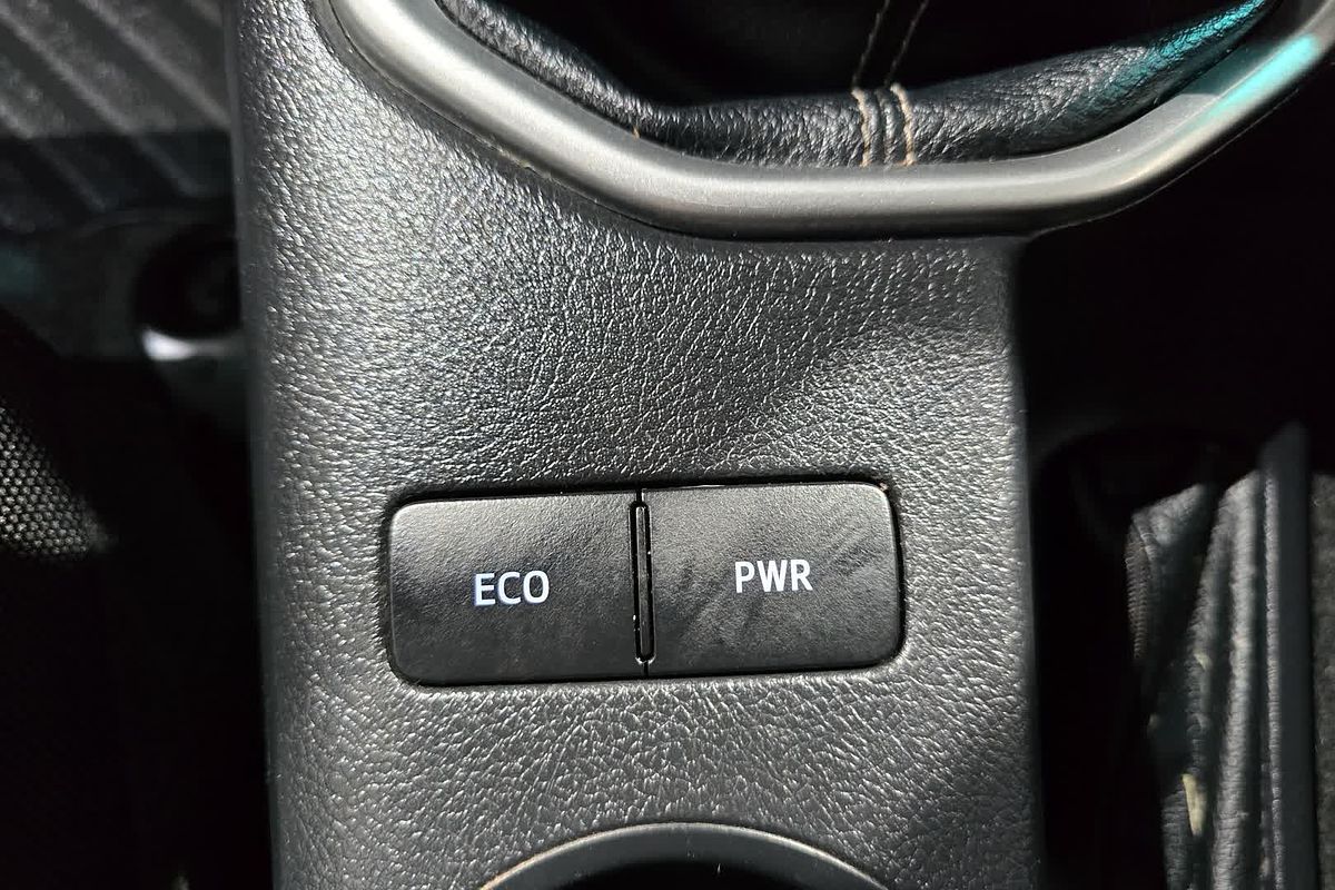 2022 Toyota Hilux SR5 GUN126R 4X4