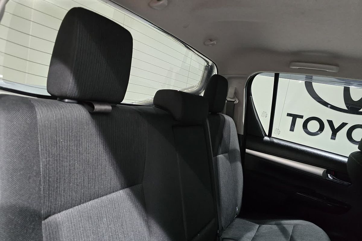 2022 Toyota Hilux SR5 GUN126R 4X4