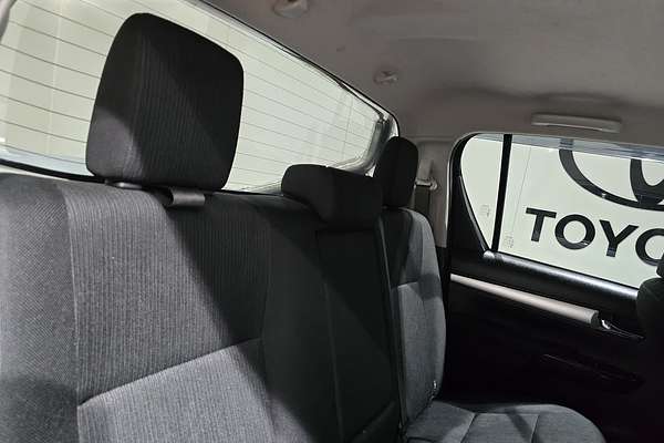 2022 Toyota Hilux SR5 GUN126R 4X4