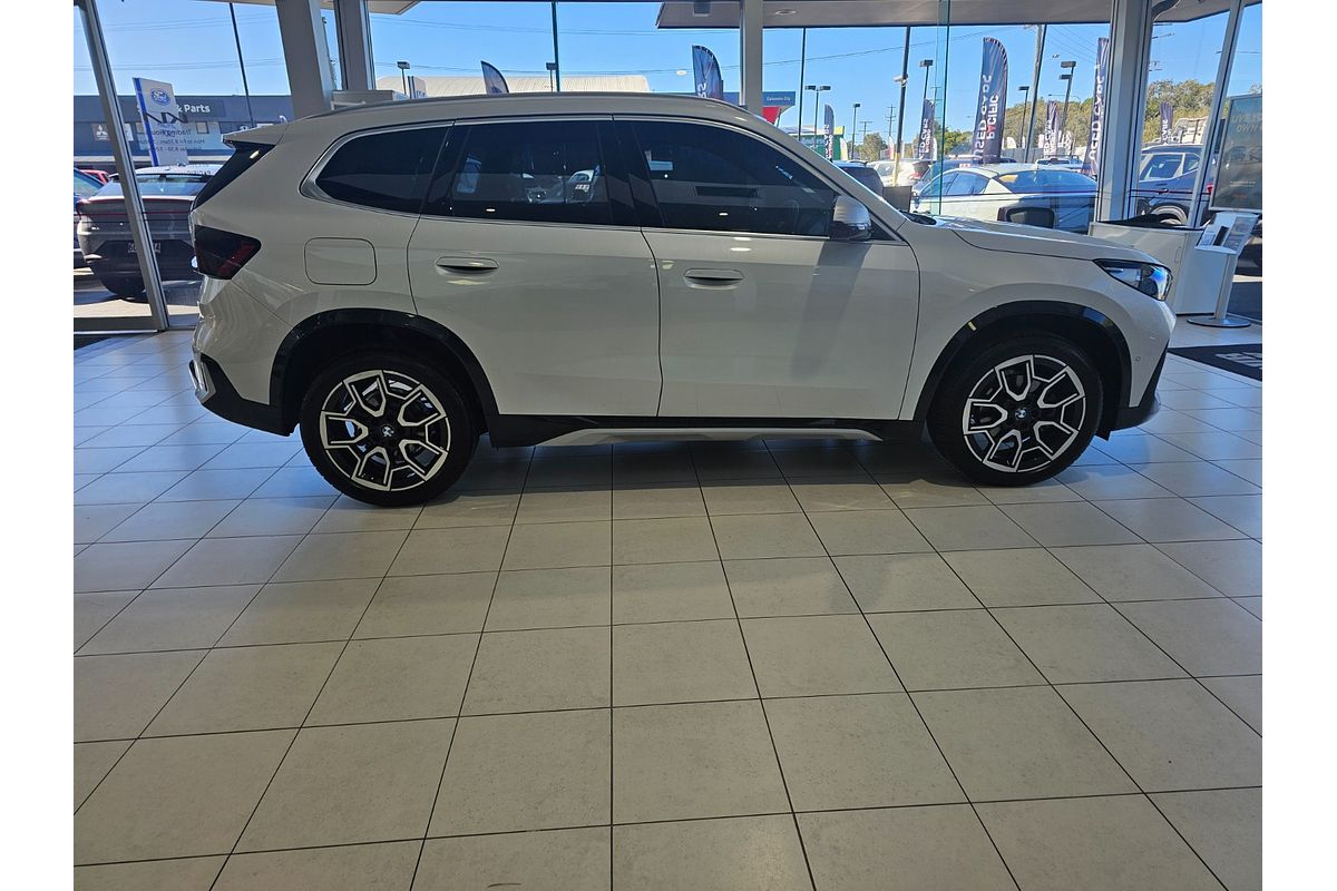 2023 BMW X1 sDrive18i U11