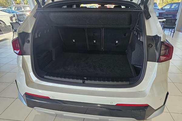 2023 BMW X1 sDrive18i U11