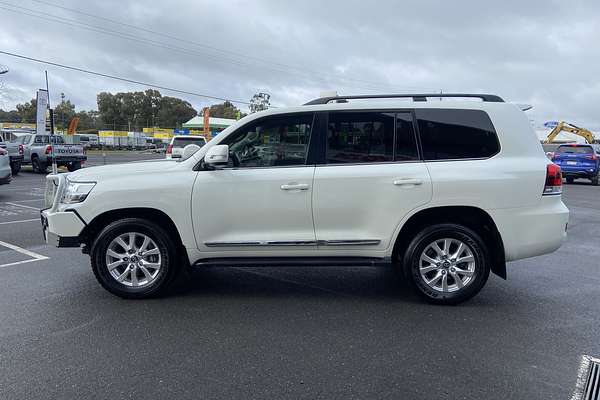 2018 Toyota Landcruiser Sahara VDJ200R