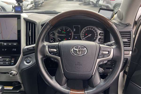 2018 Toyota Landcruiser Sahara VDJ200R