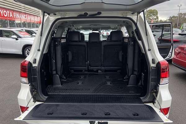 2018 Toyota Landcruiser Sahara VDJ200R