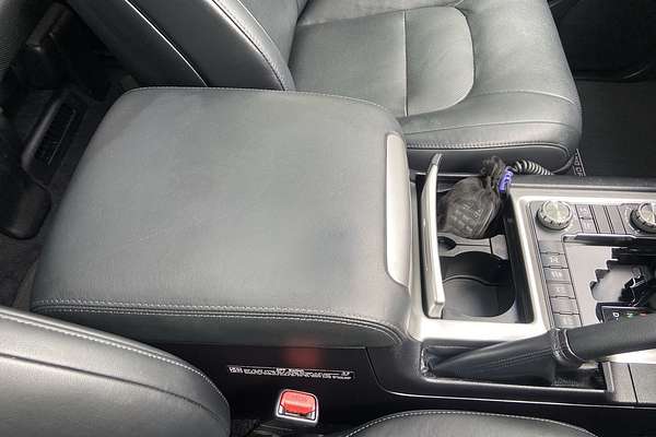 2018 Toyota Landcruiser Sahara VDJ200R