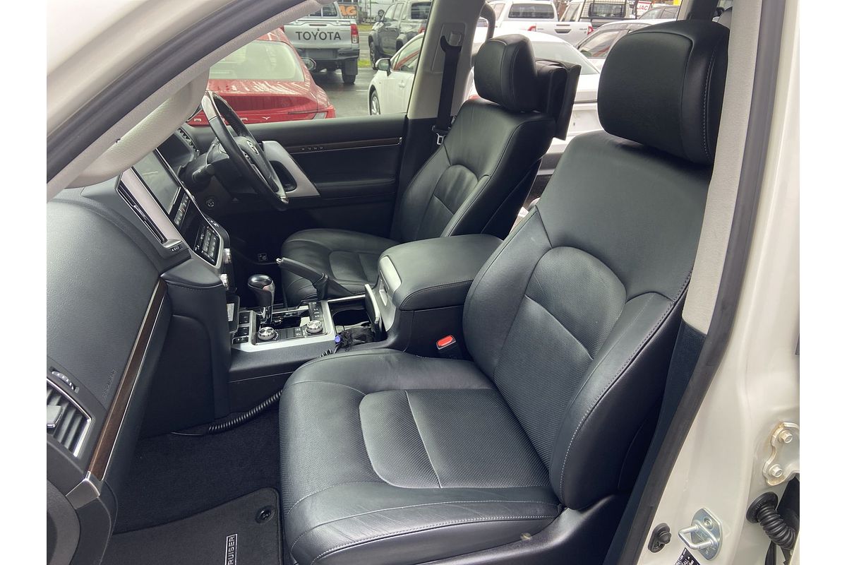 2018 Toyota Landcruiser Sahara VDJ200R