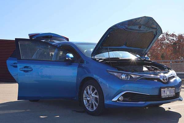 2017 Toyota Corolla Ascent Sport ZRE182R