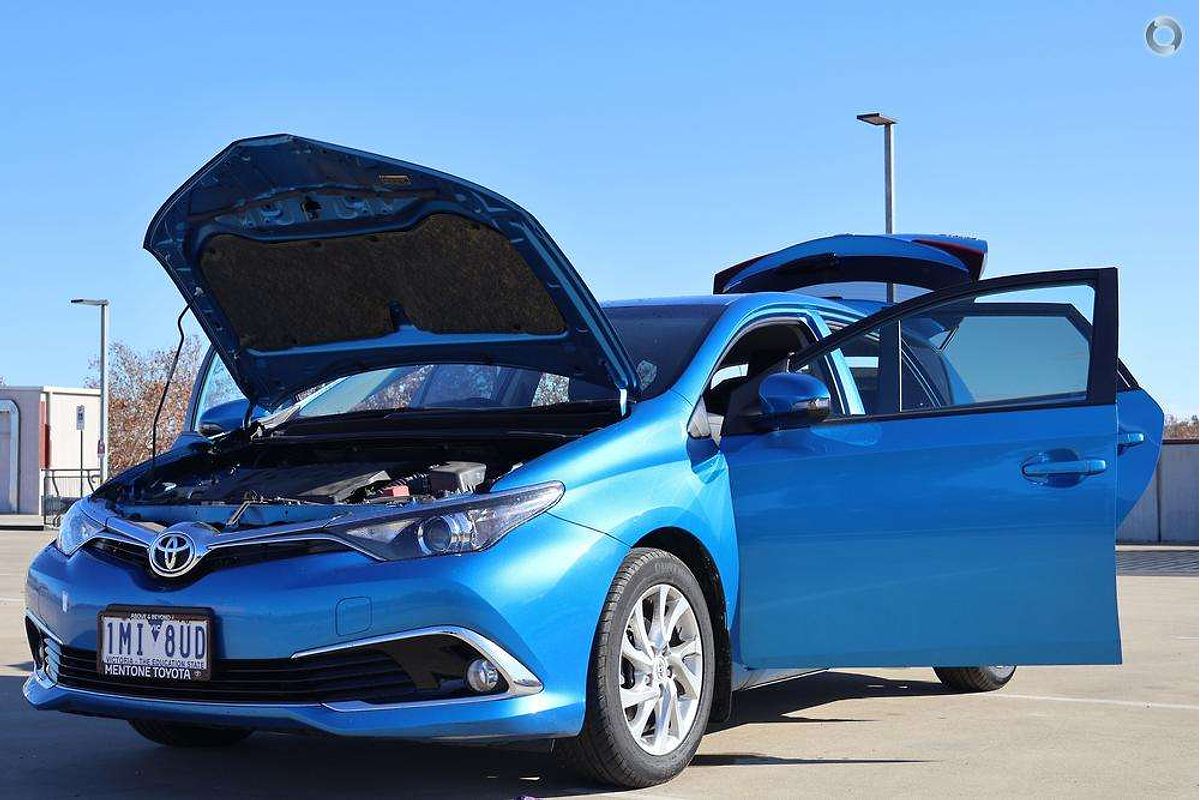 2017 Toyota Corolla Ascent Sport ZRE182R
