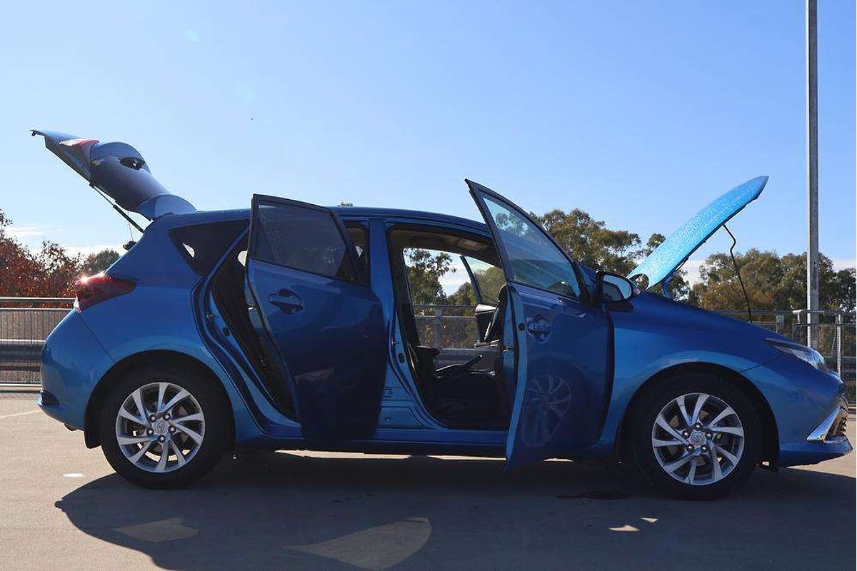 2017 Toyota Corolla Ascent Sport ZRE182R