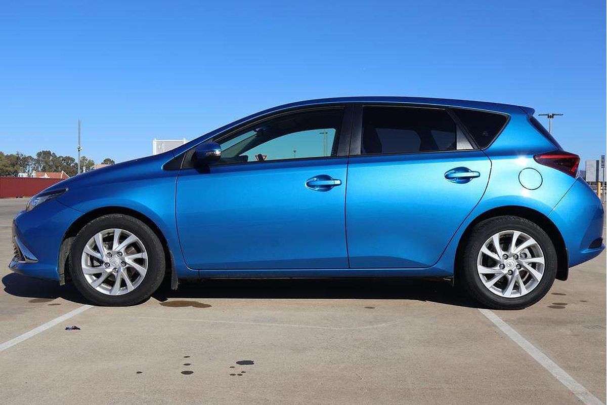 2017 Toyota Corolla Ascent Sport ZRE182R