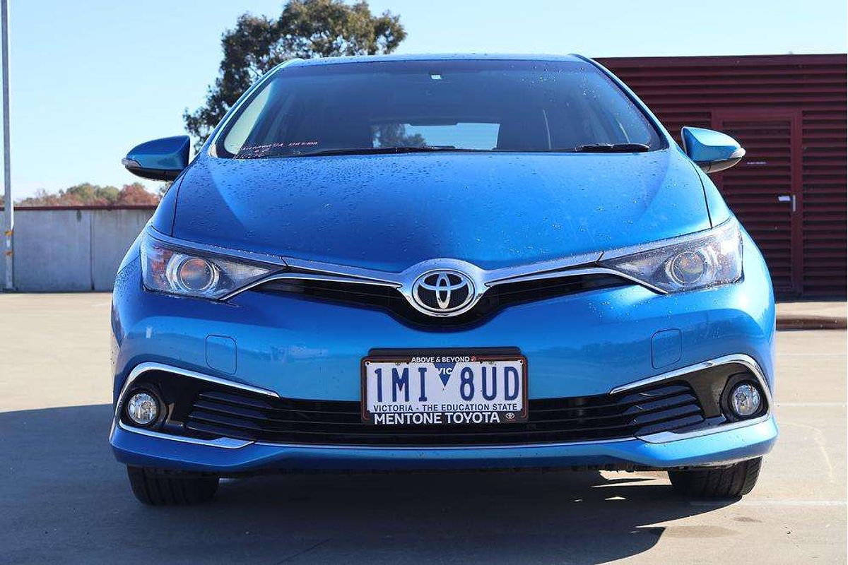 2017 Toyota Corolla Ascent Sport ZRE182R