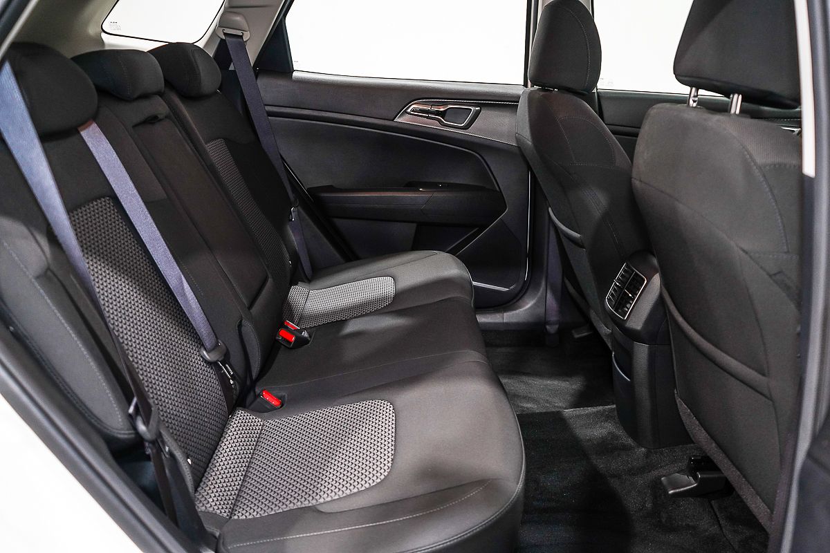 2024 Kia Sportage S NQ5