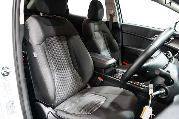 2024 Kia Sportage S NQ5