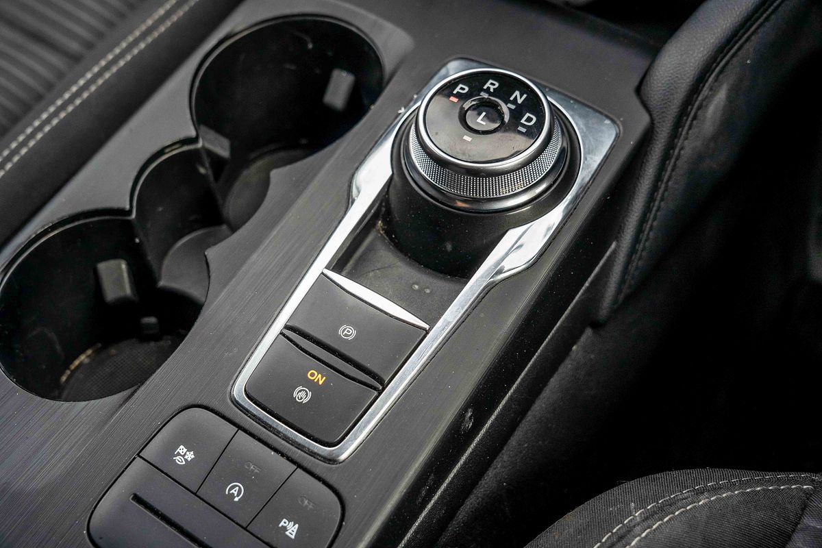 2022 Ford Escape ZH
