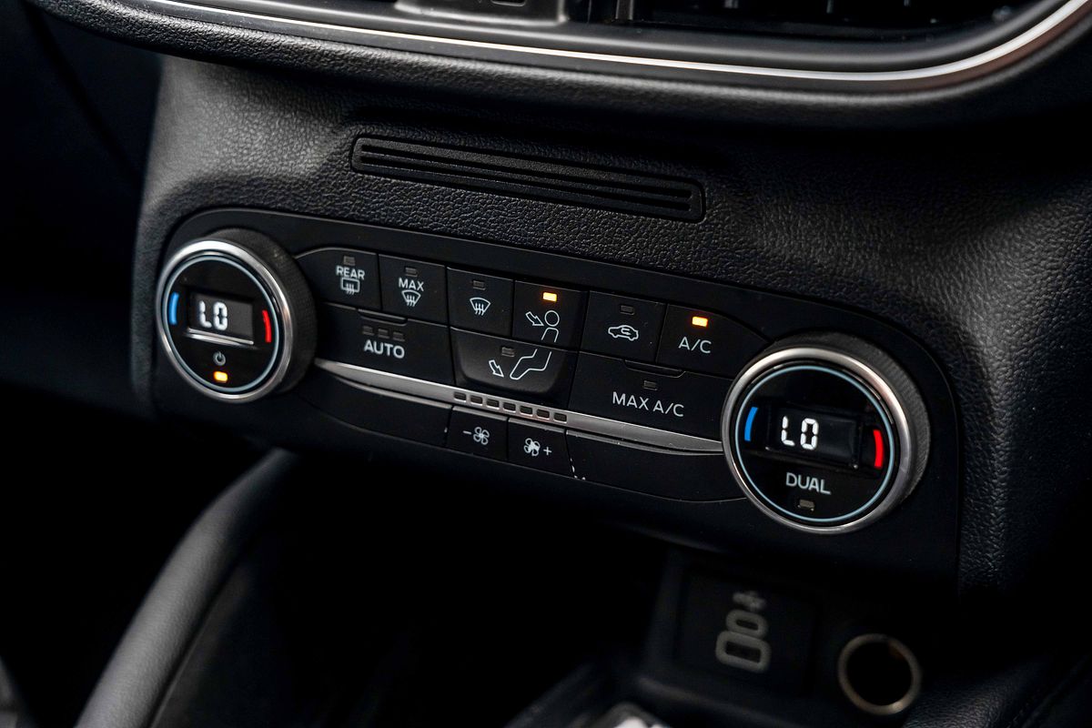 2022 Ford Escape ZH