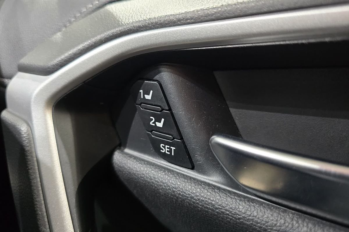 2020 Toyota RAV4 Cruiser AXAH54R