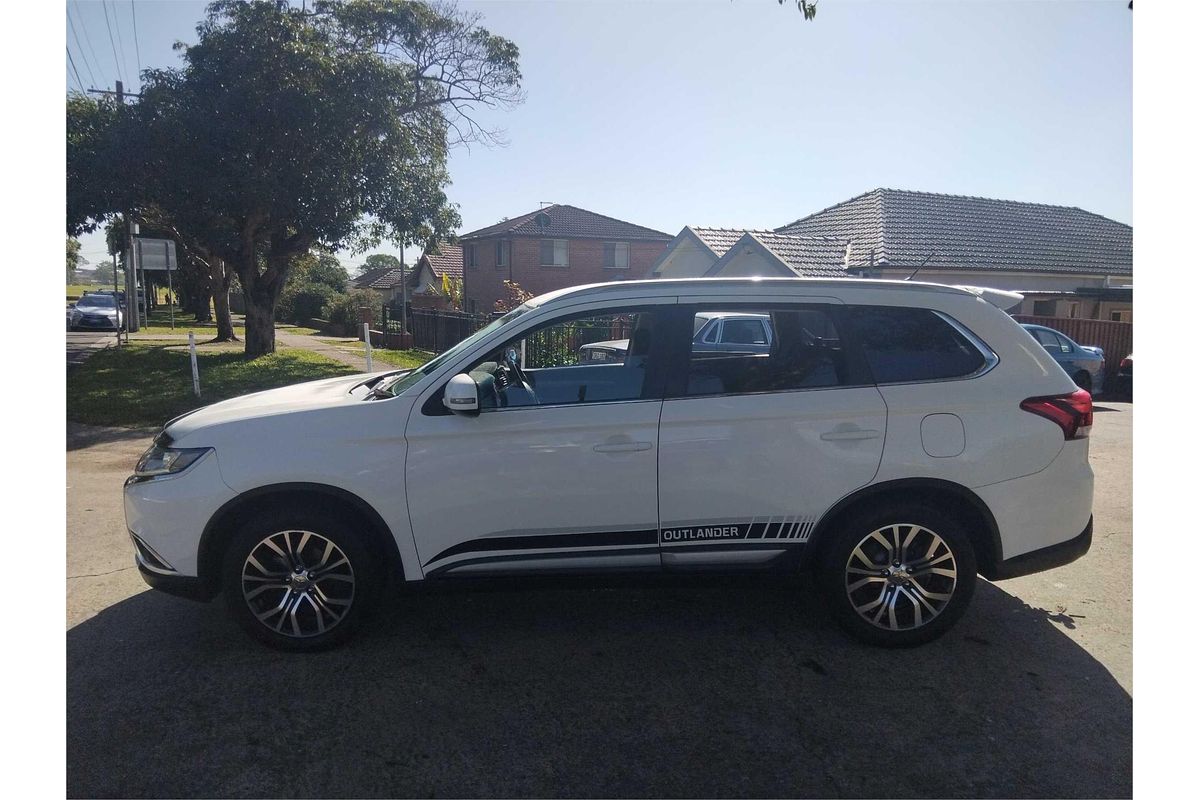 2015 Mitsubishi Outlander LS ZK