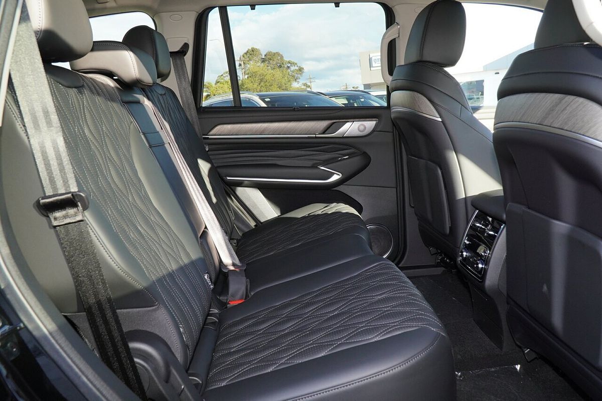 2025 GWM Tank 500 Vanta Hybrid P03