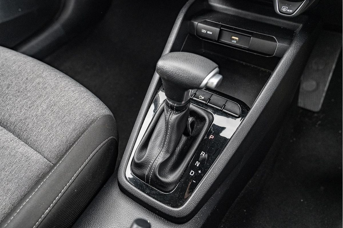 2023 Kia Stonic S YB