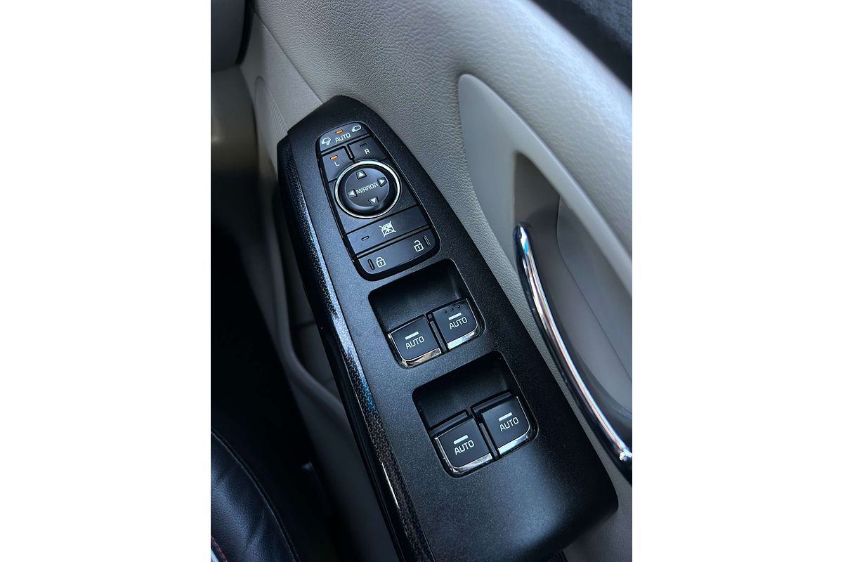 2020 Kia Carnival SLi YP
