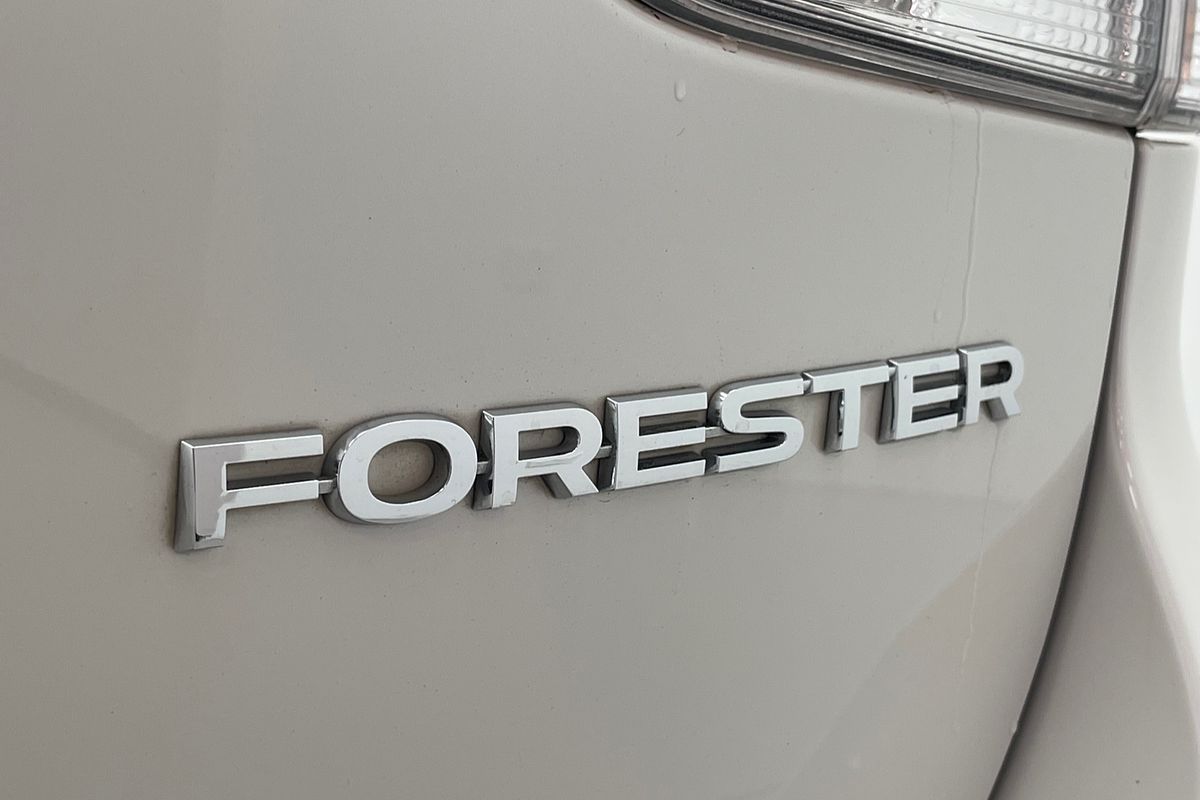 2020 Subaru Forester 2.5i Premium S5